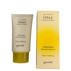 Green Tangerine Vita-C Sunscreen Dark Spot UV defense SPF 50 -